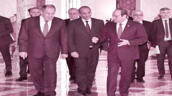 إنهاء الأزمات بالحلول السياسية