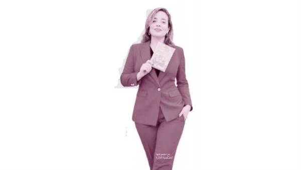 نساء يمارسن الأدب بسذاجة!