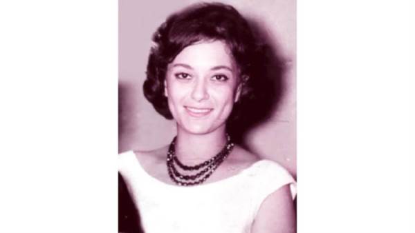 فنانة.. على خط النار